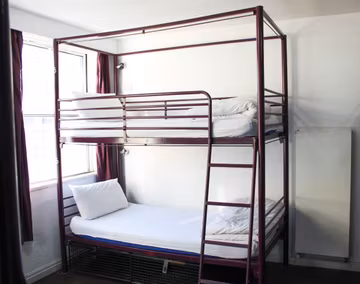 Bed in 4-Bed Mixed Dorm Shared Bathroom