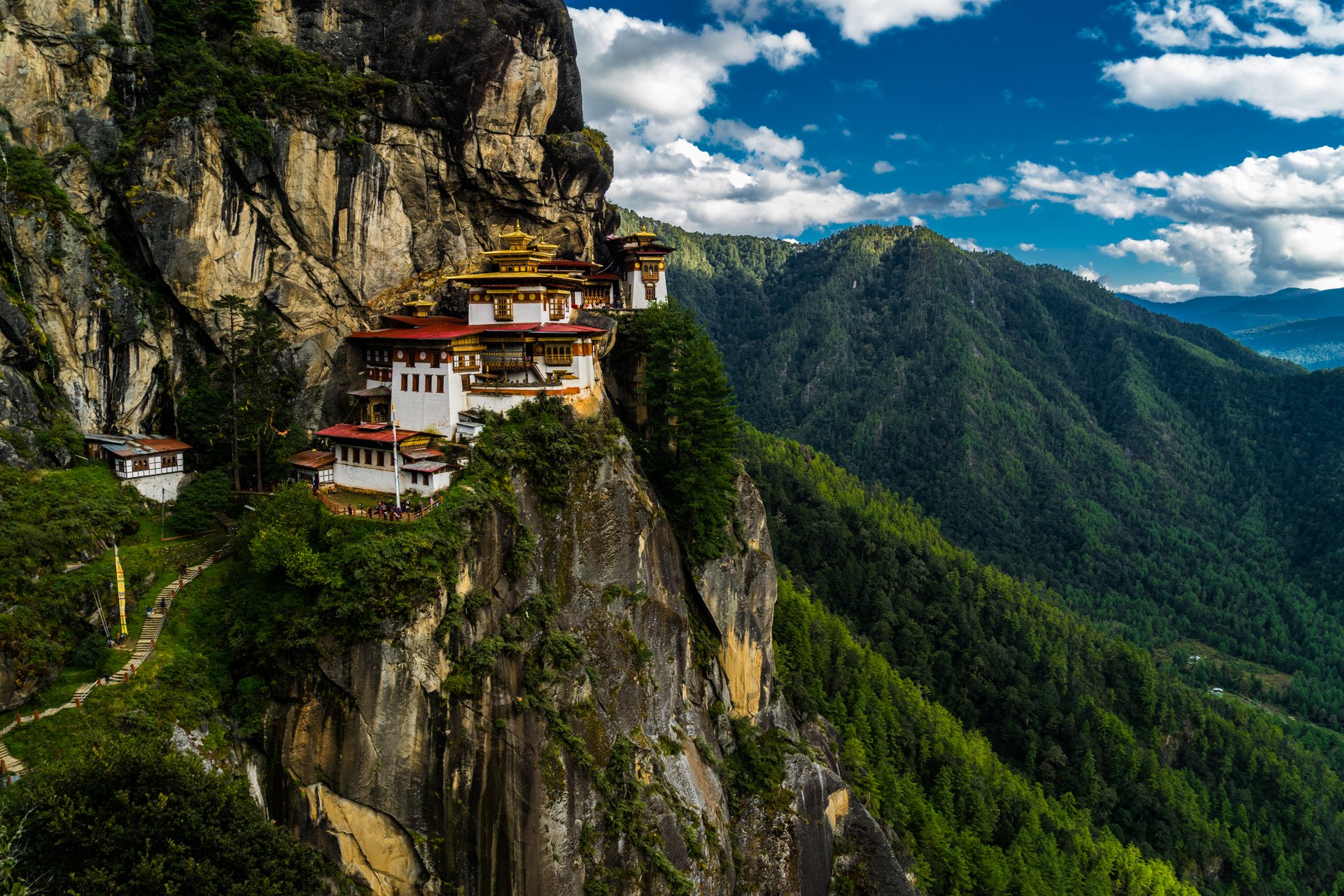 Experience Bhutan (Phobjikha Valley) - Experience Bhutan with Phobjikha ...