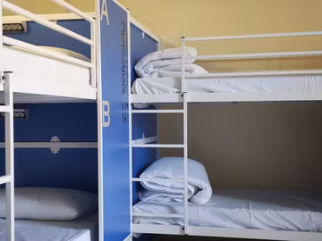 Bed in 6-Bed Mixed Dorm Private External Bath