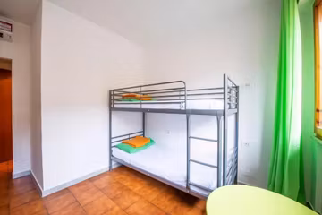 Bed in 2-Bed Female Dorm Private Ext Bathroom